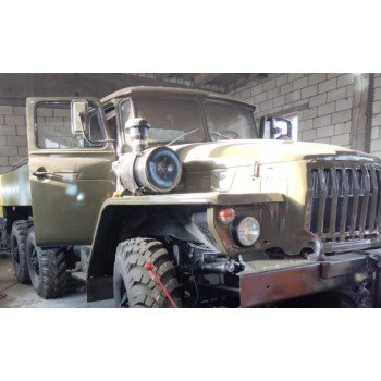 Автомобиль Урал 4320 цистерна
