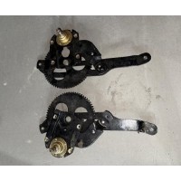 Стеклоподъемник двери правый на Газ 66 новый оригинал А164-6104000 66-6104012 купить на разборке в Киеве