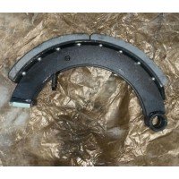 Колодка тормозная с хранения на Зил-131 новая 1313501090 131-3501090 купить на разборке в Киеве отправляем в другие города